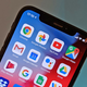 Imagen para el artículo titulado Cómo convertir tu iPhone de Apple en lo más parecido a un producto de Google